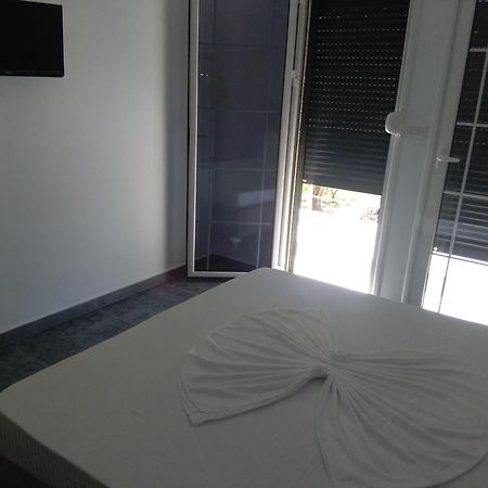 Guest House Solive Himare Exterior foto